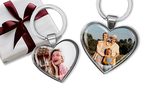 Heart-shaped keychain with a shared photo