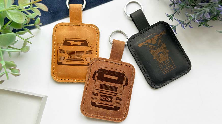 Leather key chain with engraving