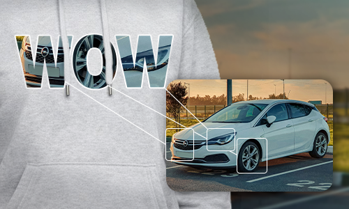 Hellgrauer Hoodie mit WOW Schrift, Buchstaben mit weißem Auto-Fotokollage gefüllt, Detail des Opel Astra daneben gezeigt