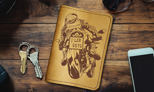 gallery-vehicle-document-holder-motorcycle-leather-engraved-2