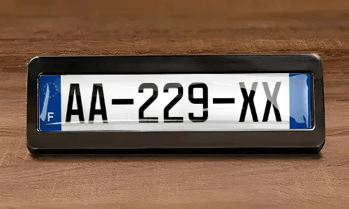 Tablica rejestracyjna z magnesem