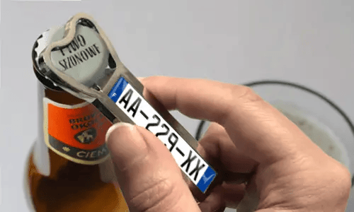 Otvírák na láhve - magnet na lednici