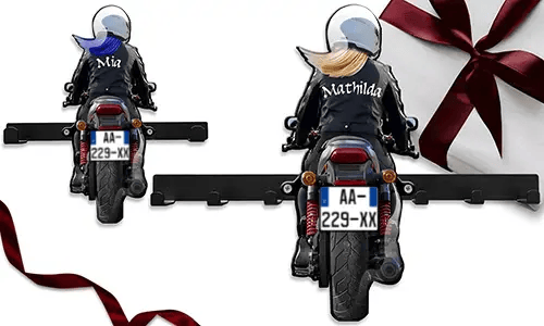 Einzigartige Schlüsselhalter-Wand für deine Motorradfahrerin mit ihrem Namen und Kennzeichen