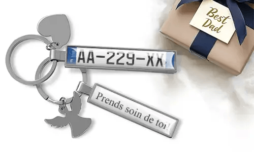 Personalized license plate keychain for dad with engraved message
