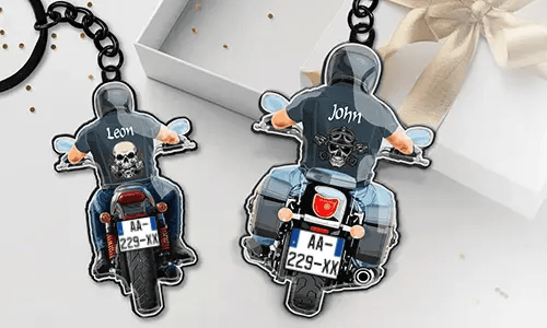 Porte-clés de biker avec le prénom de ton père !