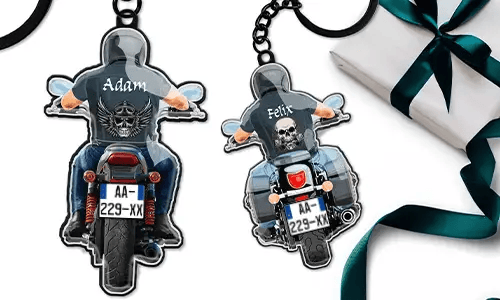 Personalised motorcycle keychain with name and license plate - gift for your brother
