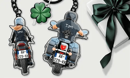 Personalised motorcycle keychain with name and license plate - gift for him/her