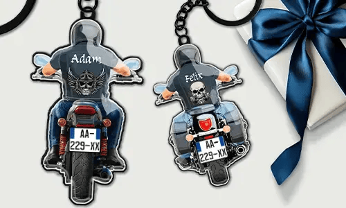 Motorcycle keychain with name and license plate for best friends