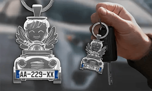 gallery-keychain-angel-in-car-license-plate-coated-1