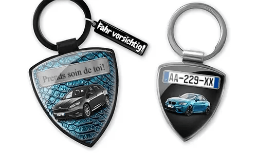 Shield keychain with car photo