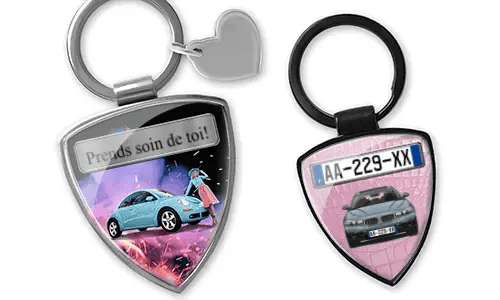 Shield keychain with girlfriend photo