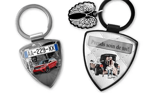 Shield photo keychain for couples
