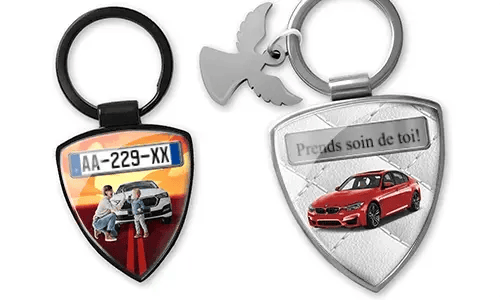 Shield keychain with mother photo