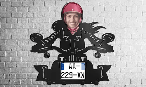 gallery-keyholder-wall-motorcycle-rider-skeleton-face-license-plate-and-text-printed-1