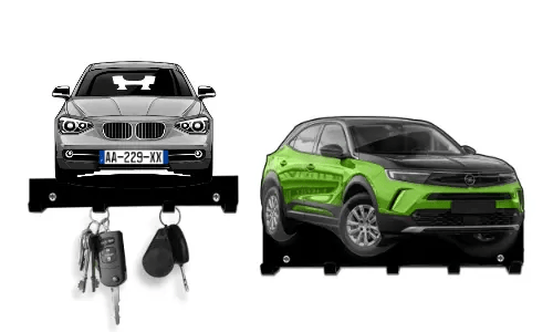 Zwei schlüsselförmige Halter in Autoform: roter Sedan und grün-schwarzer SUV, beide mit Haken für Schlüssel
