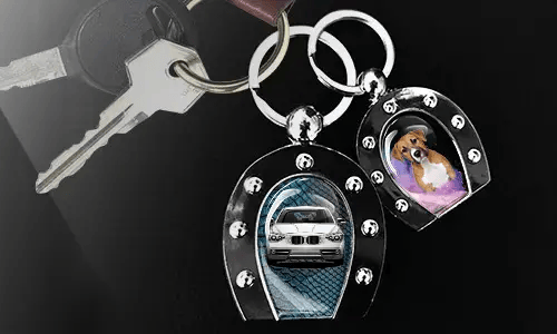 gallery-photo-horseshoe-keychain-2