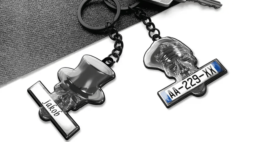 head-keychain-skull-license-plate